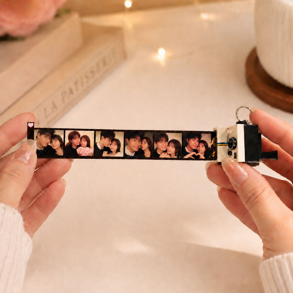 Custom Photo Film Camera Keychain – Personalized Mini Camera with 5–10 Photos